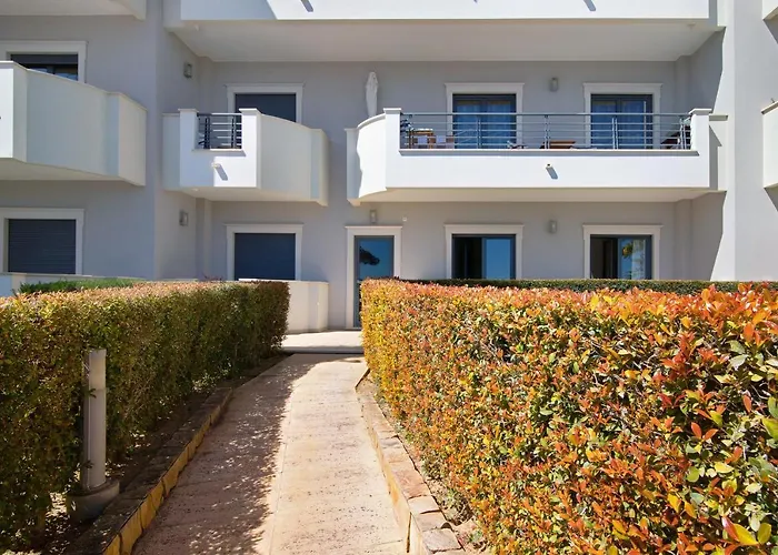 T1 - Em Zona Tranquila Appartamento Olhos de Agua (Albufeira)